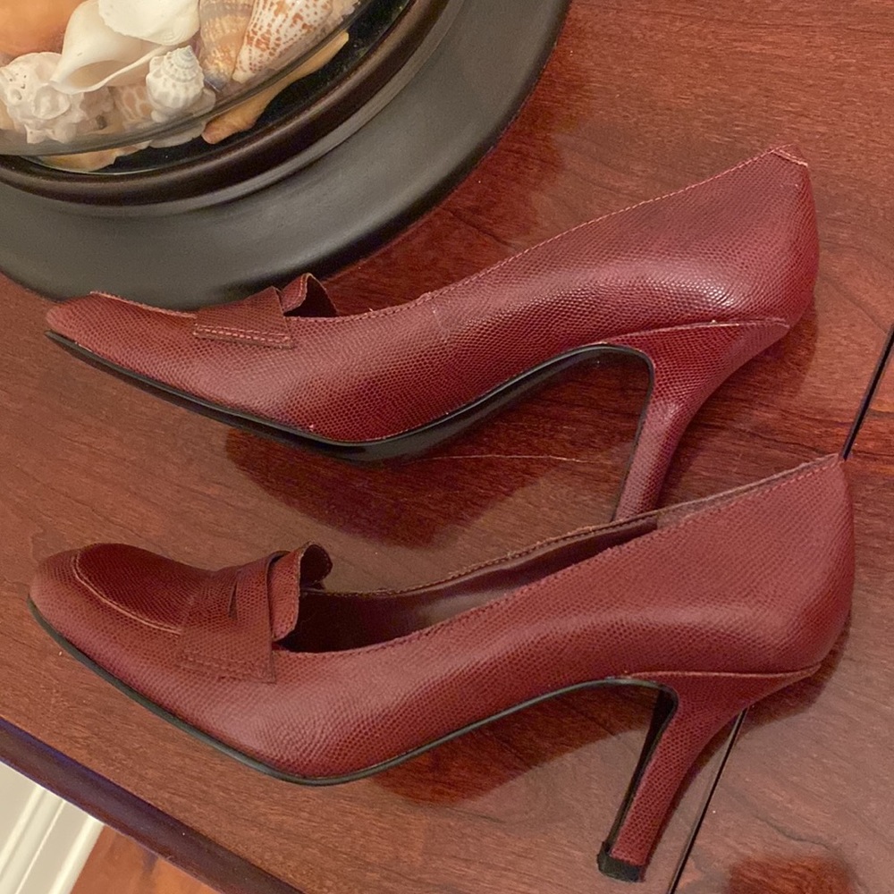Bandolino Boyoko Vintage 90s Maroon Red Textured SZ 6.5M Classic Leather Heels - Picture 5 of 14
